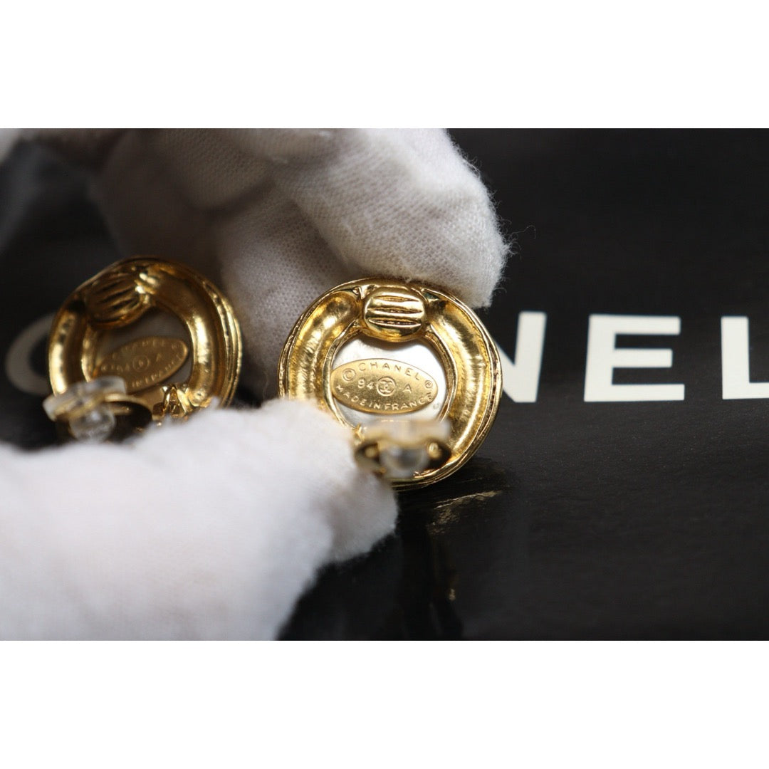 Very Good ( Rank A) ｜ CHANEL Coco Mark  Pearl Gold Earrings ｜25092611