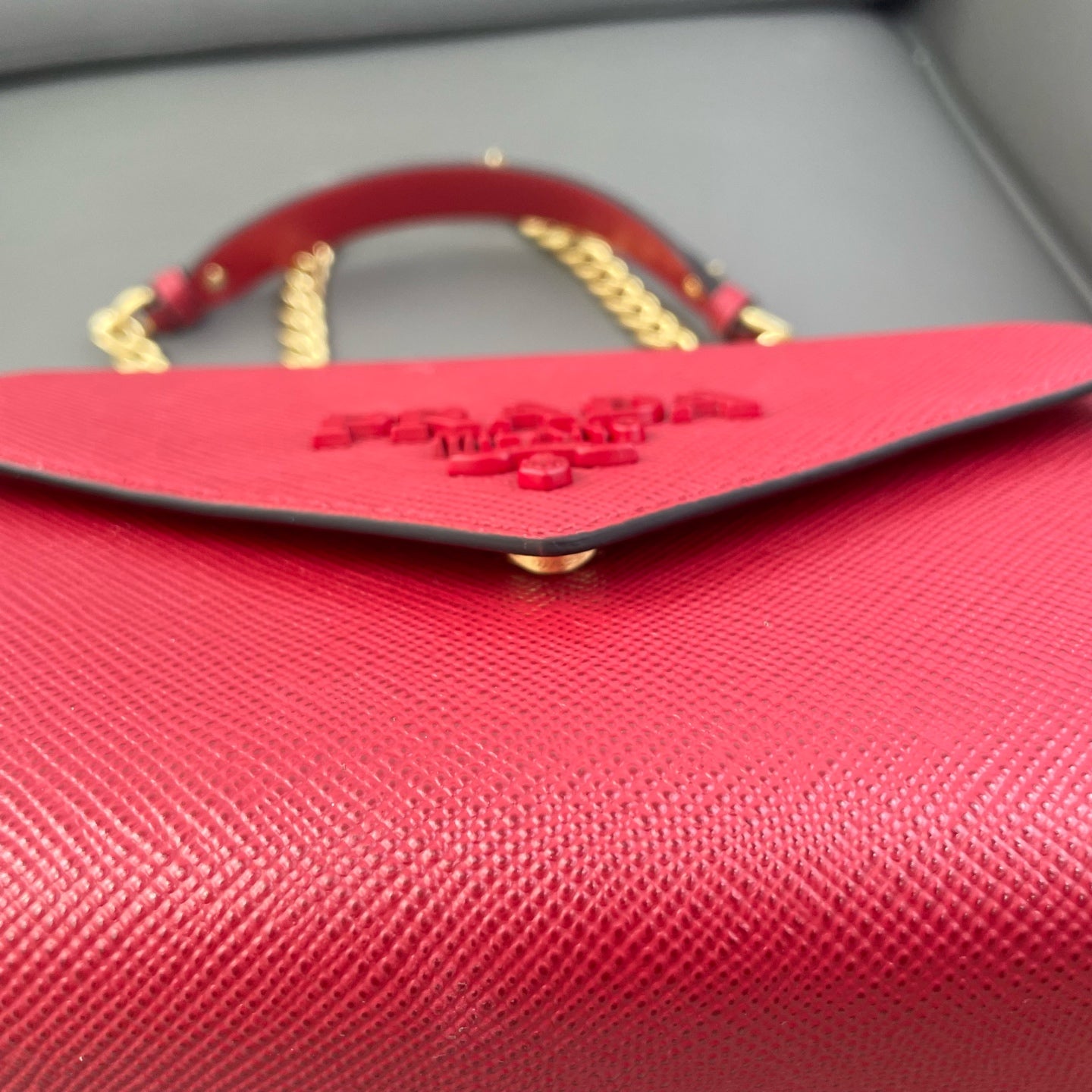 First installment 1/3｜ PRADA Shoulder Bag Red