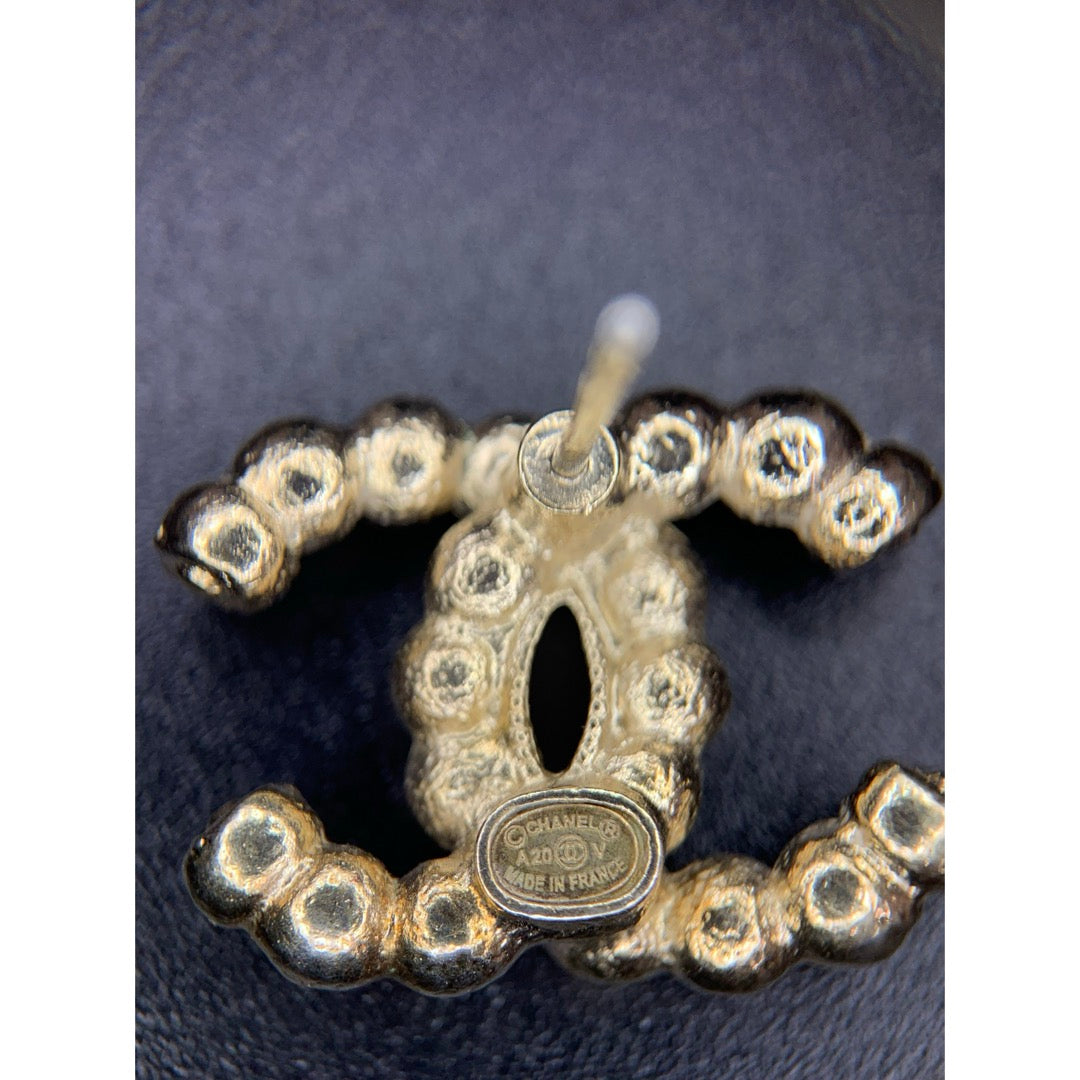 Include Authentic Detective Certificate of Authenticity｜Excellent（Rank SA）｜ CHANEL A20V Coco Mark Rhinestone Pearl Earrings Made In 2020Year｜S26031020