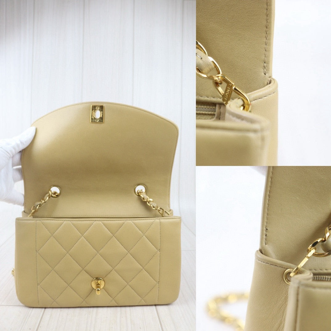 Good ( Rank AB)
｜ CHANEL Matrasse Diana 22 Lamb Skin  Chain Bag Made in 1991-1994Year｜W24082802