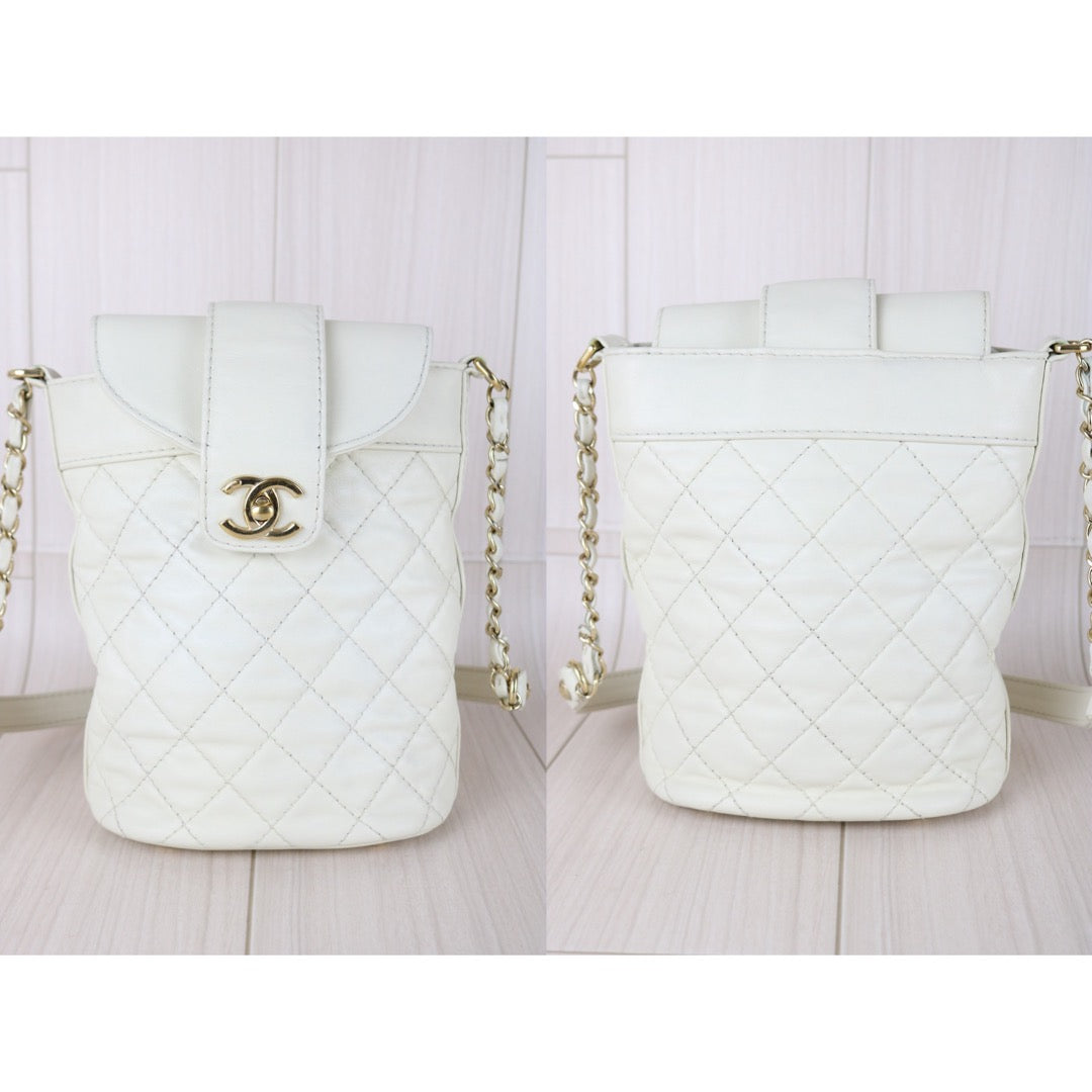 Include Entrupy Certificate of Authenticity｜Good ( Rank AB) ｜CHANEL Calf Leather  Potato Bucket Chain Shoulder Bag White Made in 2018-2019Year｜Y26012004
