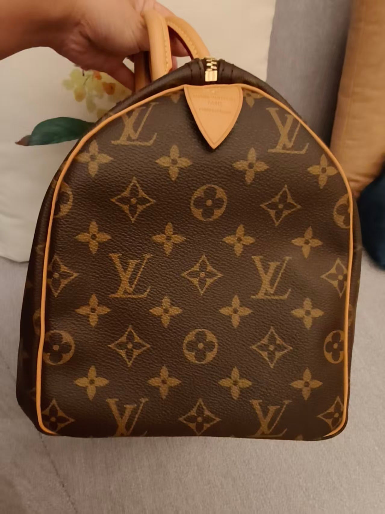 Include Entrupy Certificate of Authenticity｜Very Good (Rank A) ｜ Louis Vuitton Monogram Speedy 30 Hand Bag