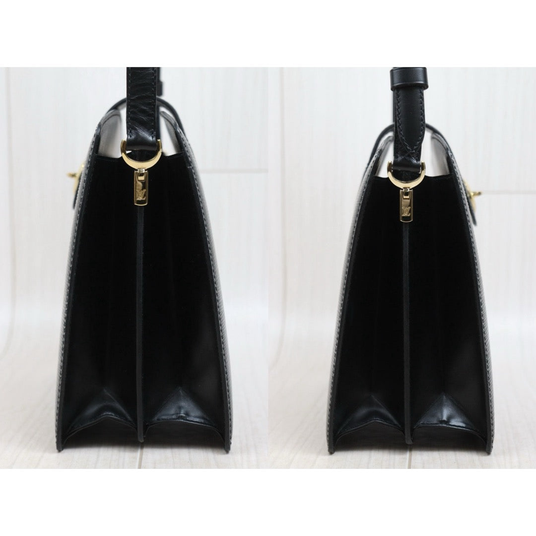 Include Entrupy Certificate of Authenticity｜Good ( Rank AB)｜ Louis Vuitton Epi Capucines Shoulder Bag Black｜26051307