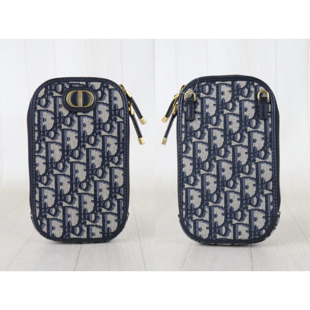 Include Entrupy Certificate of Authenticity｜Very Good ( Rank A)｜Dior 30 Montaige  Oblique Phone Holder ｜S26090707