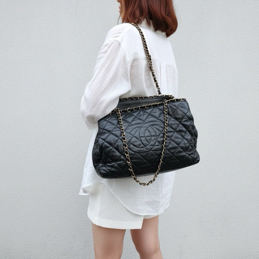 Include Entrupy Certificate of Authenticity｜Good ( Rank AB) ｜ CHANEL  Coco Mark Calf Leather Matrasse Chain ToteBag  Made In 2012～2013Year ｜S26030814