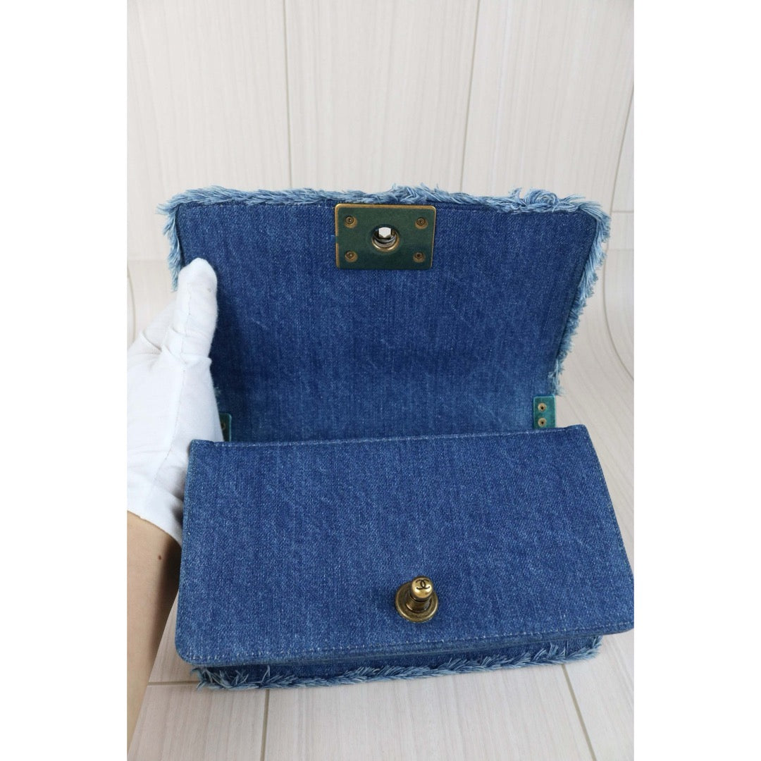 Very Good ( Rank A) ｜CHANEL Denim Blue Patch Work Leboy PM Made in 2014-2015 Year｜F25012301