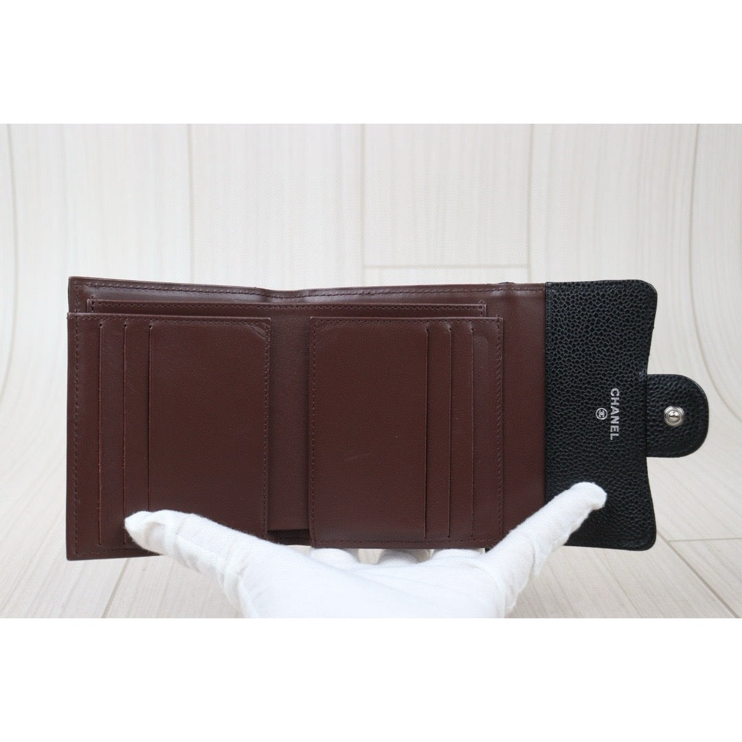Very Good ( Rank A) ｜CHANEL Caviar Skin Leather Calf Leather  Wallet Black ｜24122002