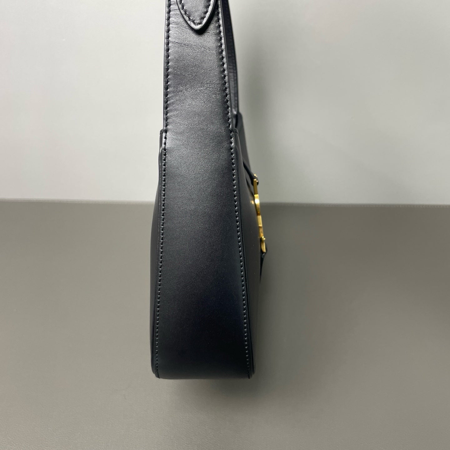 third installment 3/3 ｜ Include Entrupy Certificate of Authenticity｜Very Good ( Rank A)｜  Saint Laurent YSL Hobo Shoulder Bag