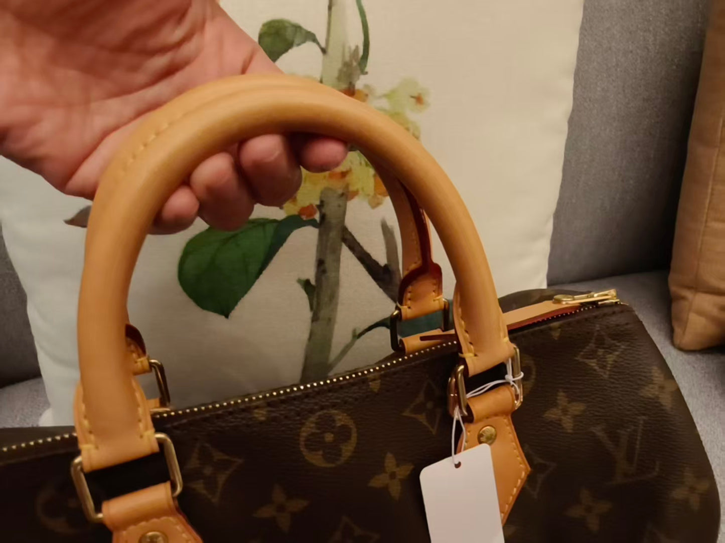 Include Entrupy Certificate of Authenticity｜Very Good (Rank A) ｜ Louis Vuitton Monogram Speedy 30 Hand Bag