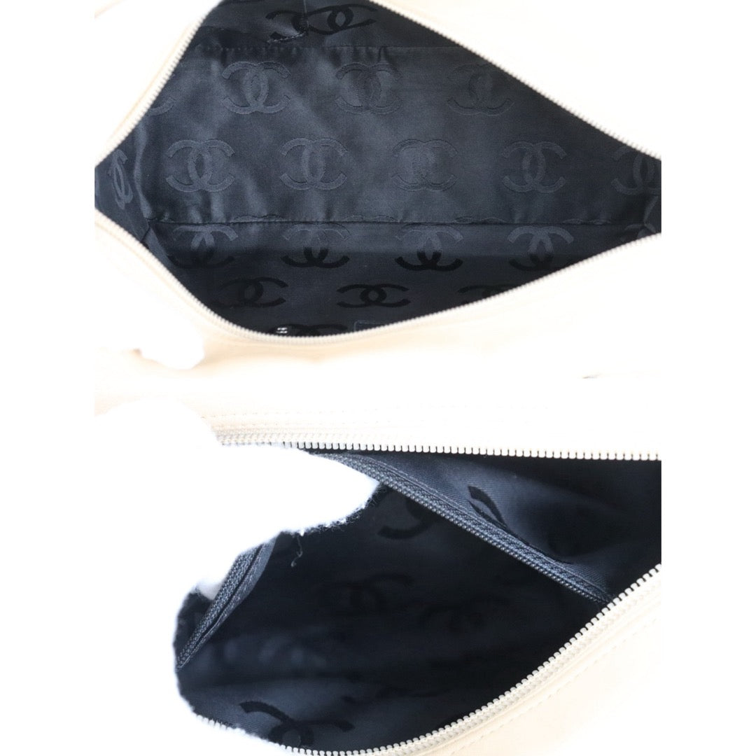 Include Entrupy Certificate of Authenticity｜Good ( Rank AB) ｜ CHANEL Cambon Ligne Bowler Beige Black Made In 2004-2005 Year｜Z26100202