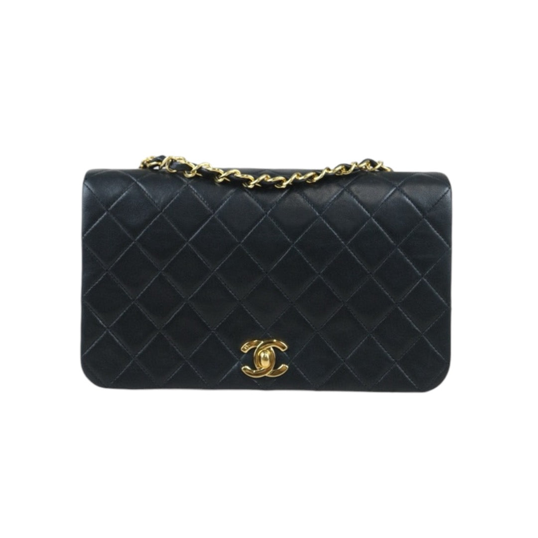 Very Good ( Rank A)｜ CHANEL Matrasse Lamb Skin Chain Bag Made in 1989-1991 Year｜P24083003