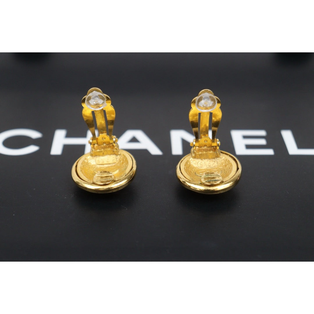 Very Good ( Rank A)｜CHANEL Coco Mark Vintage  Gold Plating  Earring Made In 1993Year ｜25122303