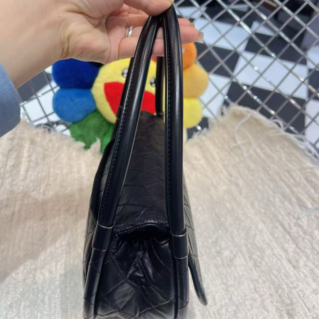 Very Good ( Rank A)｜ CHANEL Matrasse Hula Hoop Shoulder Bag Black
