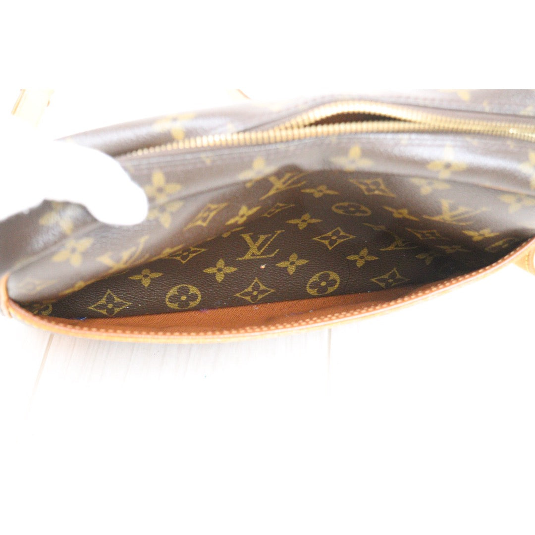 Fair ( Rank B)｜LV Monogram Trocadero 27 Shoulder Bag｜26012004