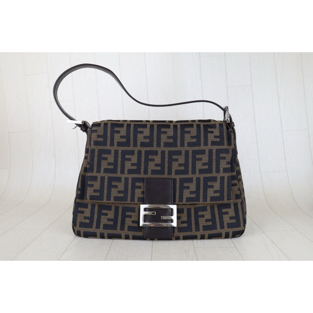 Include Entrupy Certificate of Authenticity｜Very Good ( Rank A)｜ FENDI Zucca Mamma Baguette  Shoulder Bag  ｜S26030820
