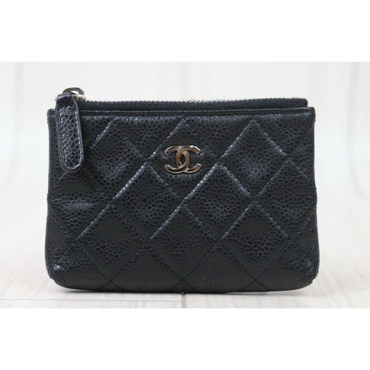 Good ( Rank AB) |CHANEL Matrasse Caviar Skin Card Holder Black Made In 2012-2013 Year|V24101016