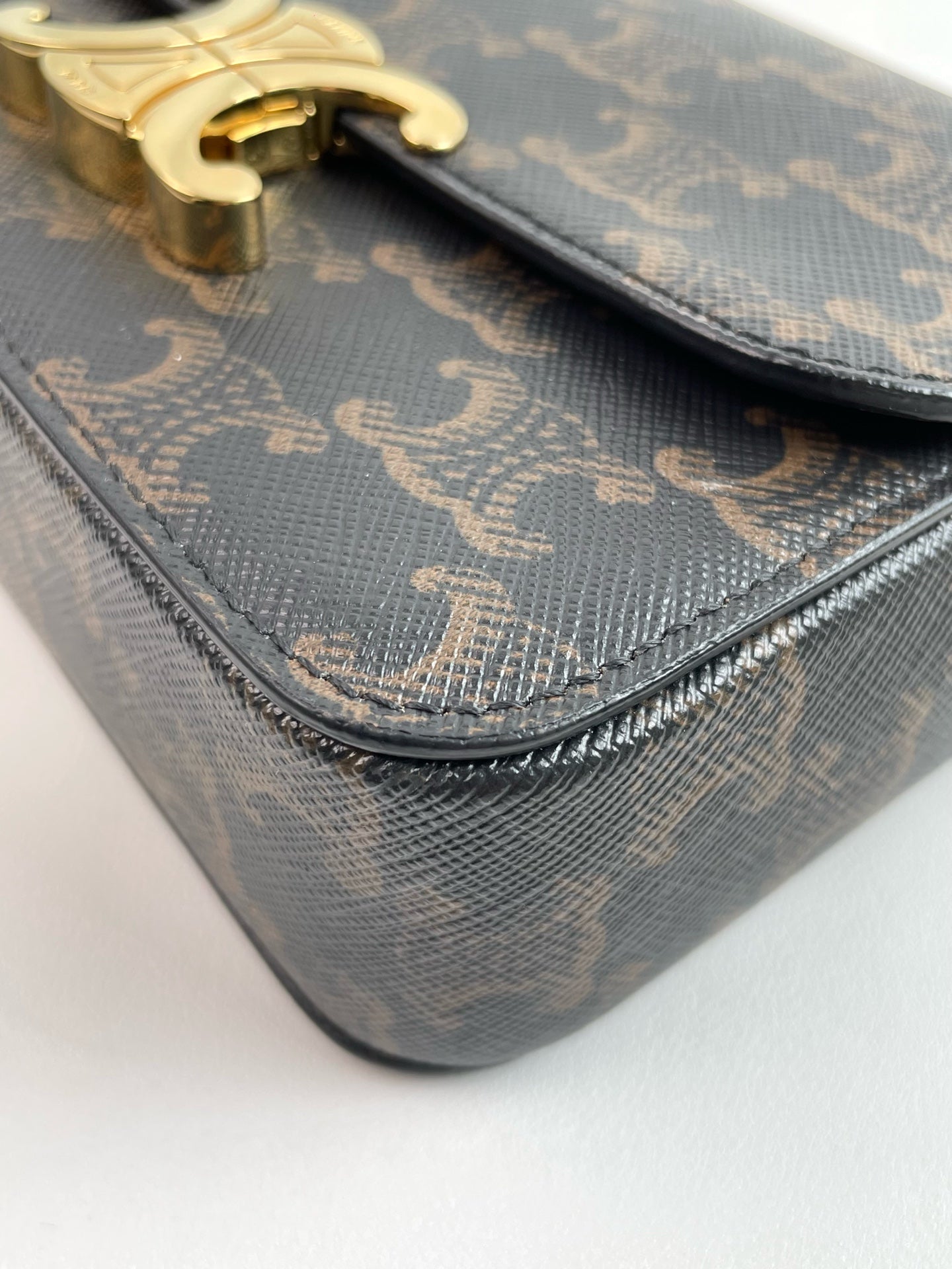 Second installment 2/3｜ Very Good ( Rank A) ｜CELINE Macadam Triomphe Shoulder Bag Golden Hardware