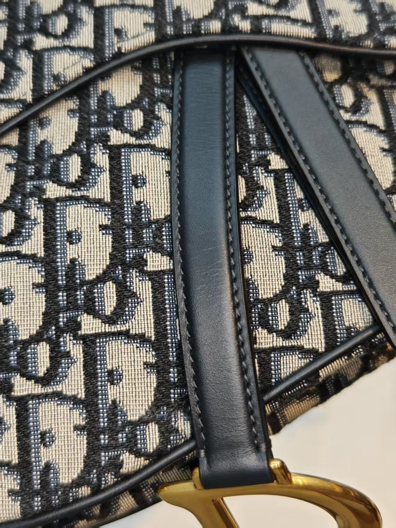 Very Good ( Rank A)｜Dior Trotter Saddle Shoulder Bag Medium with strap and Entrupy Certificate of Authenticity