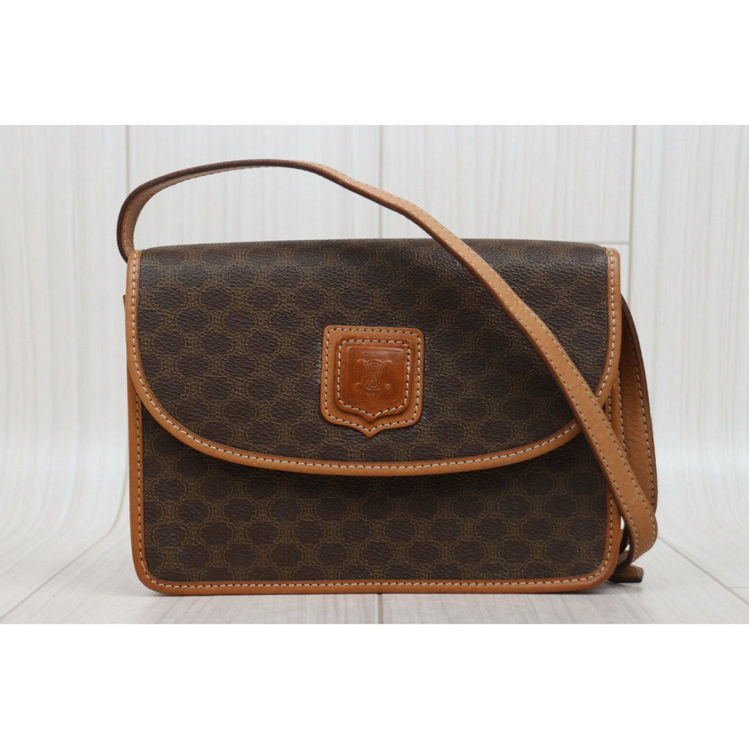 CELINE – BRAND GET