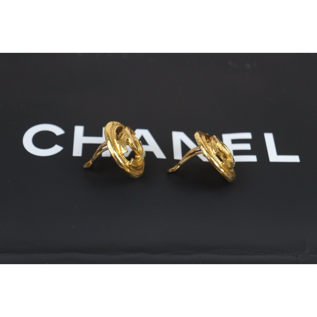 Rank A ｜CHANEL Coco Mark Gold 24 Plated Earrings ｜24010507