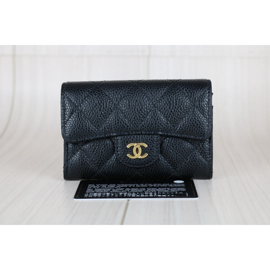 Very Good ( Rank A) ｜CHANEL Caviar Skin Leather Calf Leather  Card Holder Black Made In 2019 Year｜S24111502