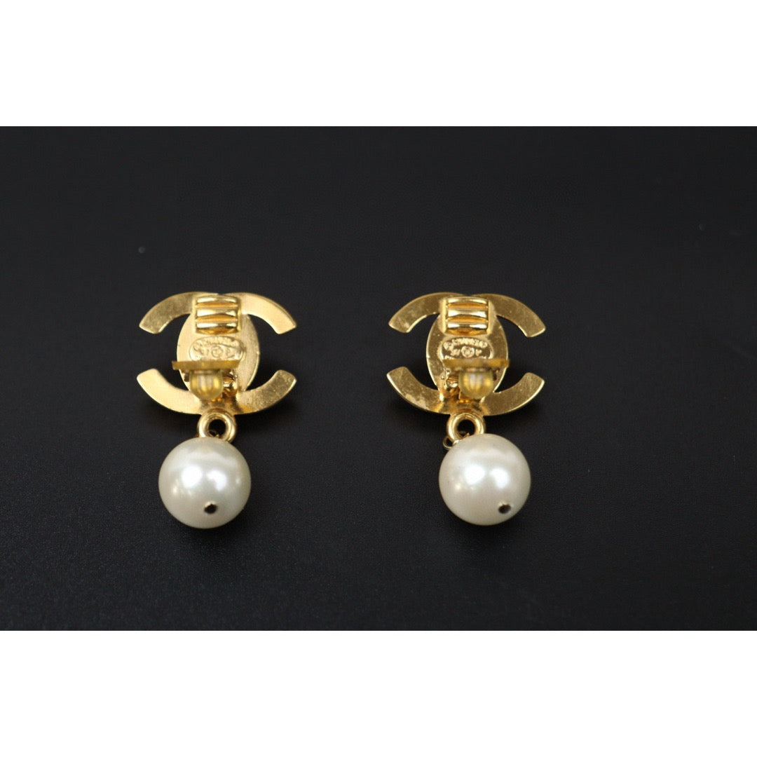 Very Good ( Rank A)｜CHANEL Vintage 18K Gold Plating Pearl Earrings  Made In 1997Year ｜24122628