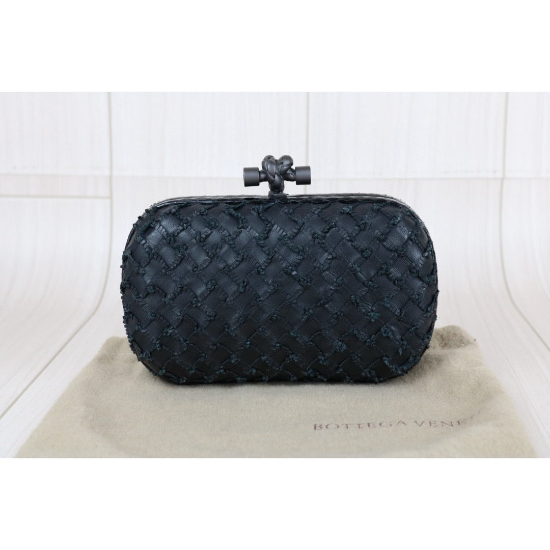 Very Good ( Rank A)｜  Bottega Veneta  Snakeskin Braid Knot Clutch Bag ｜X25042313