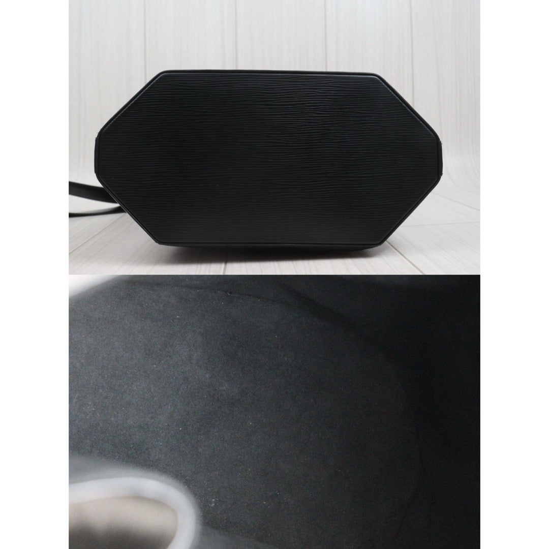 Include Entrupy Certificate of Authenticity｜Good ( Rank AB)｜Louis Vuitton Epi Sack de Paul GM Shoulder Bag Black｜26101408