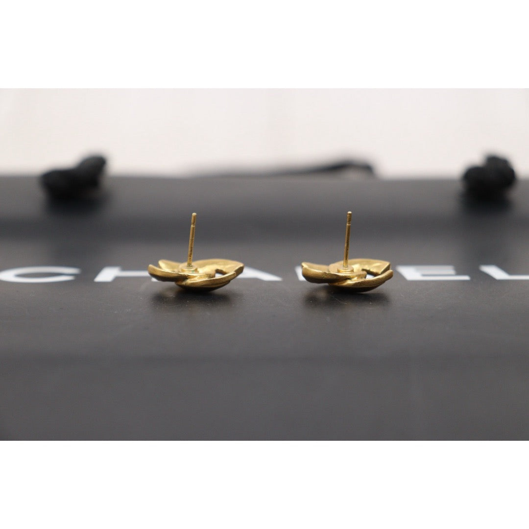 Very Good ( Rank A) ｜CHANEL Coco Mark 18K Gold Plating Earrings Made In 2000 Year｜25120901