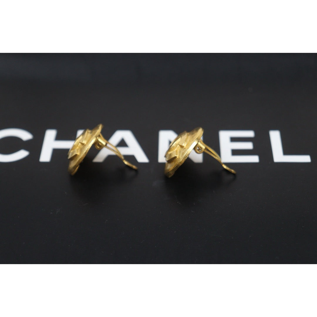 Very Good ( Rank A) ｜CHANEL Coco Mark Gold 24 Plated Round Earrings Made In 1995 Year｜25052921