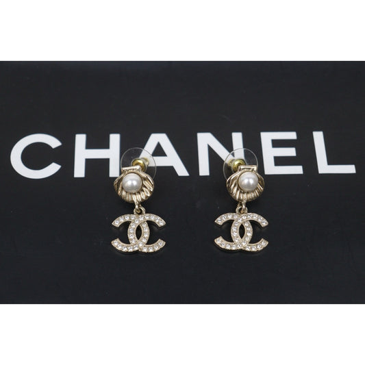 Very Good ( Rank A) ｜CHANEL COCO Mark Pearl Rhinestone Earrings Made In 2025Year｜V25121106