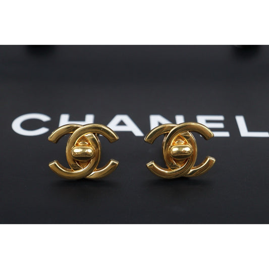 Very Good ( Rank A) ｜CHANEL Vintage 18K Gold Plating Earrings Made In 1996 Year GM｜S25110437