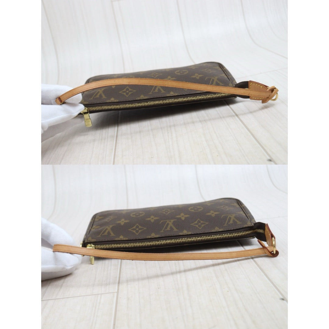 Include Entrupy Certificate of Authenticity｜Very Good ( Rank A) ｜ Louis Vuitton Monogram Pochette Accessoire｜26080621