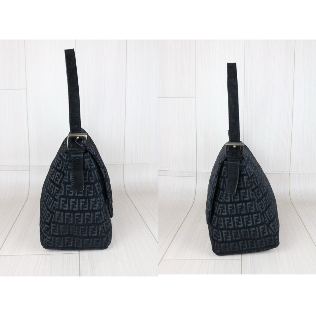 Very Good ( Rank A)｜ FENDI Zucca Mamma Baguette Velvet Horsehair Shoulder Bag Black｜X25101502