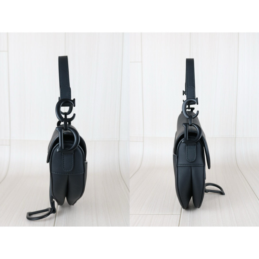 Very Good ( Rank A) ｜  Dior Calfskin Small Saddle Shoulder Bag Black  ｜J25042404