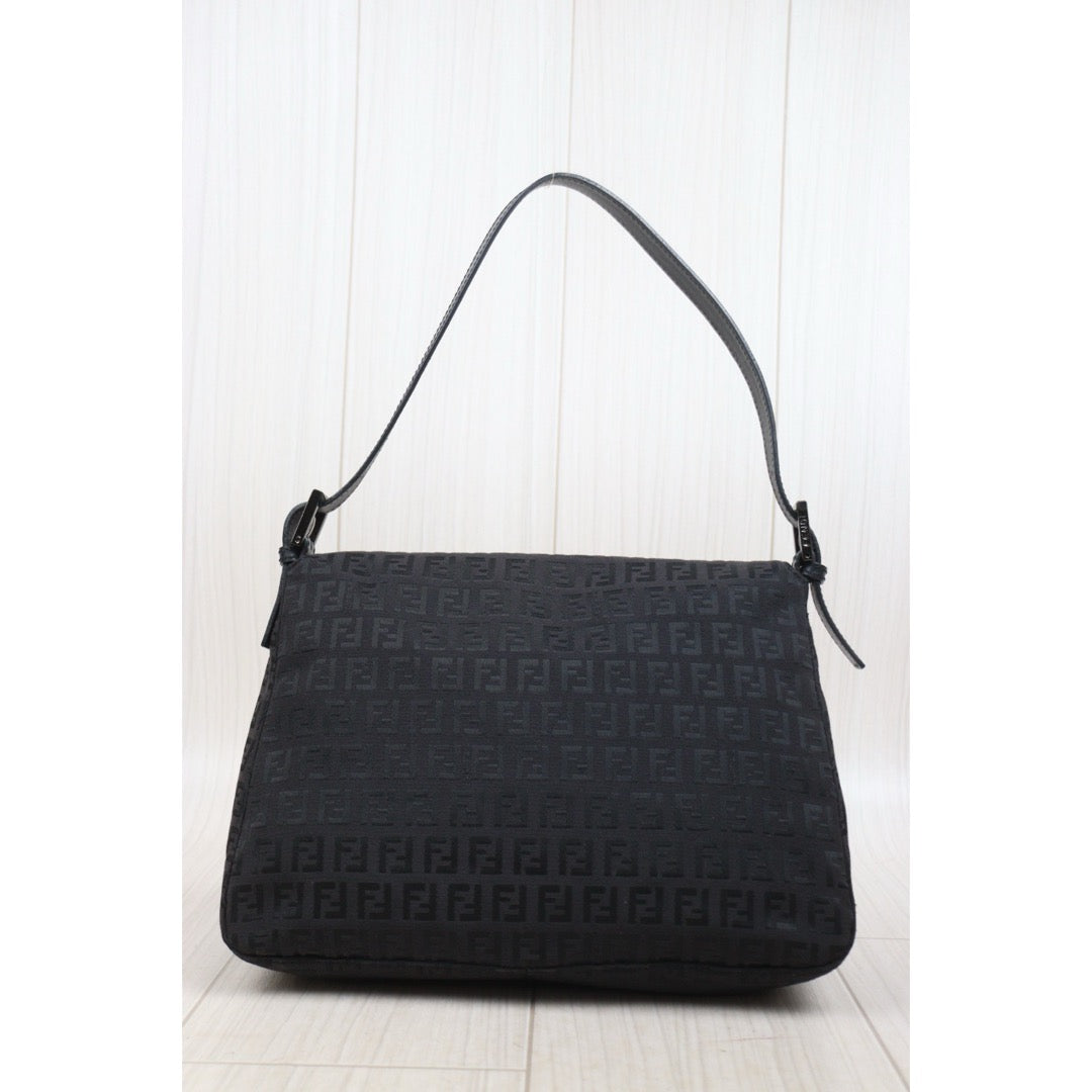 Good ( Rank AB)｜ FENDI Zucca Mamma Baguette Shoulder Bag Black ｜25102306