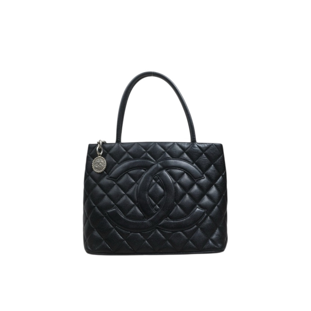 Include Entrupy Certificate of Authenticity｜Very Good ( Rank A)｜ CHANEL Caviar Skin Calf Leather Tote Bag Black Made In 2000～2002Year｜26092201