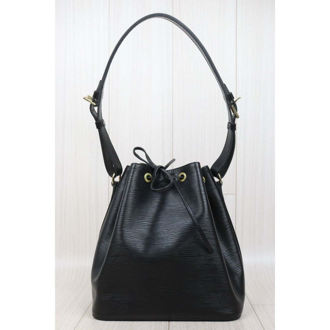 Very Good ( Rank A) ｜ LV Epi Noe Shoulder Bag Black｜25103112