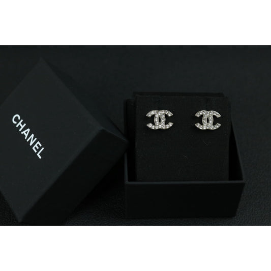 Include Authentic Detective Certificate of Authenticity｜Very Good ( Rank A) ｜CHANEL 09V COCO Mark Rhinestone Earrings Made In 2009 Year｜S26041406
