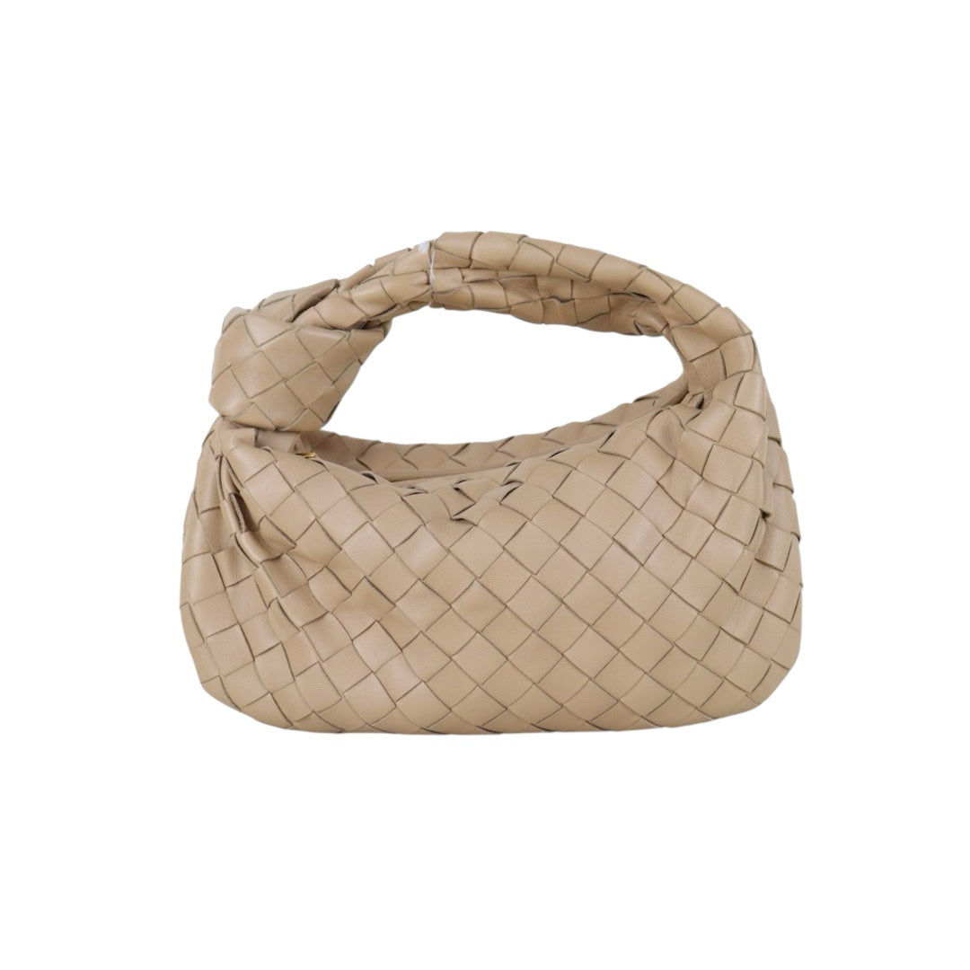 Include Entrupy Certificate of Authenticity｜Very Good ( Rank A)｜ Bottega Veneta Lamb Skin Mini Jodie Hand Bag Beige｜S26083013