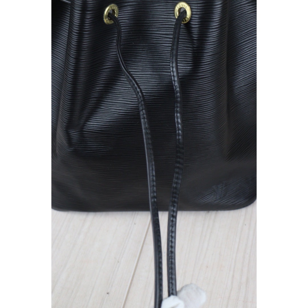 Rank A ｜ LV Epi Shoulder Bag Black｜23092209