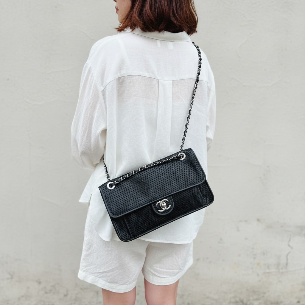 Include Entrupy Certificate of Authenticity｜Very Good ( Rank A)｜ CHANEL Caviar Skin Calf Leather Single Flap Perforated Shoulder Bag  Limited Edition Made in 2012-2013Year｜S26042510