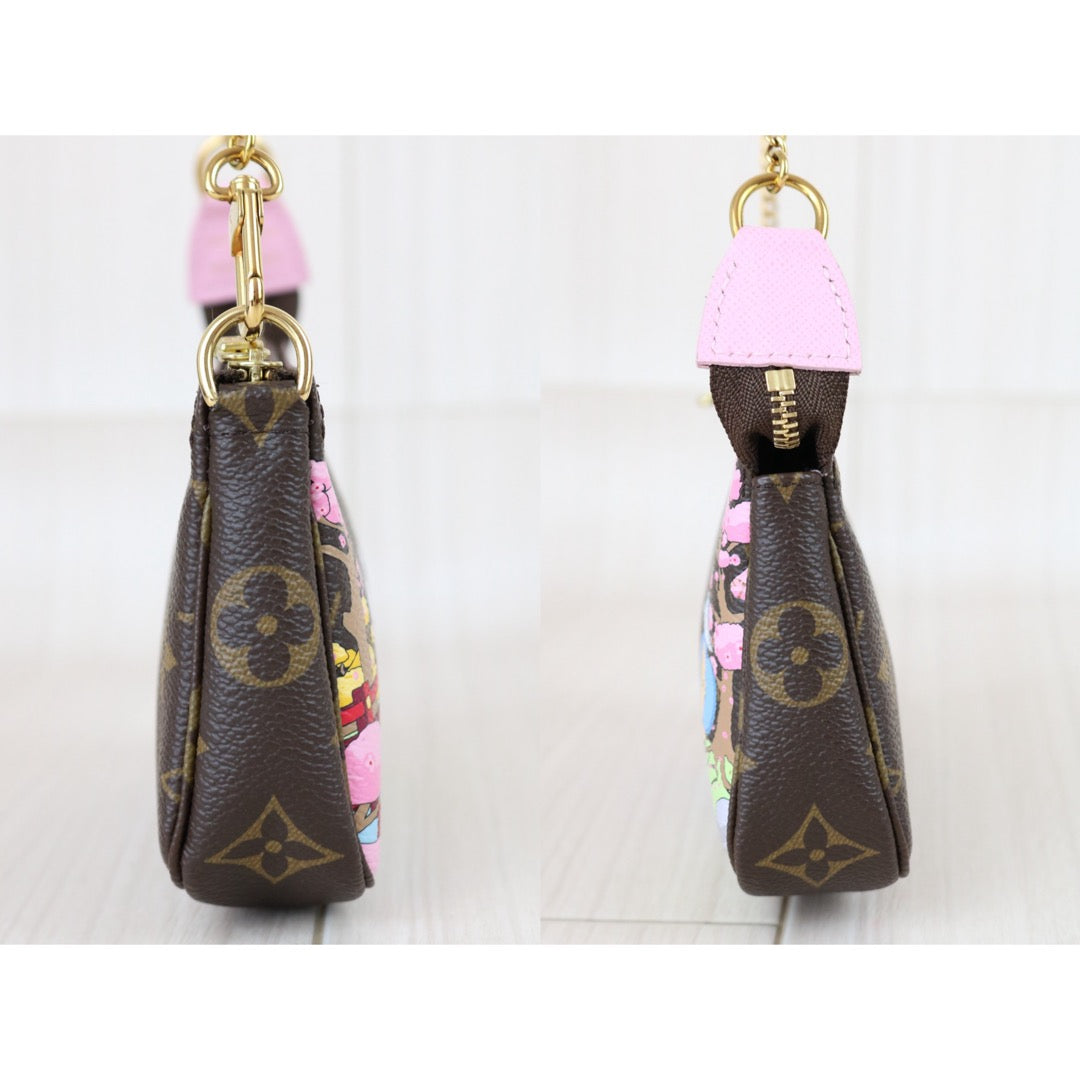 Include Entrupy Certificate of Authenticity｜Very Good ( Rank A) ｜ Louis Vuitton Monogram 2021 Christmas Animation Mini Pochette Accessoire Limited Edition｜X26090414