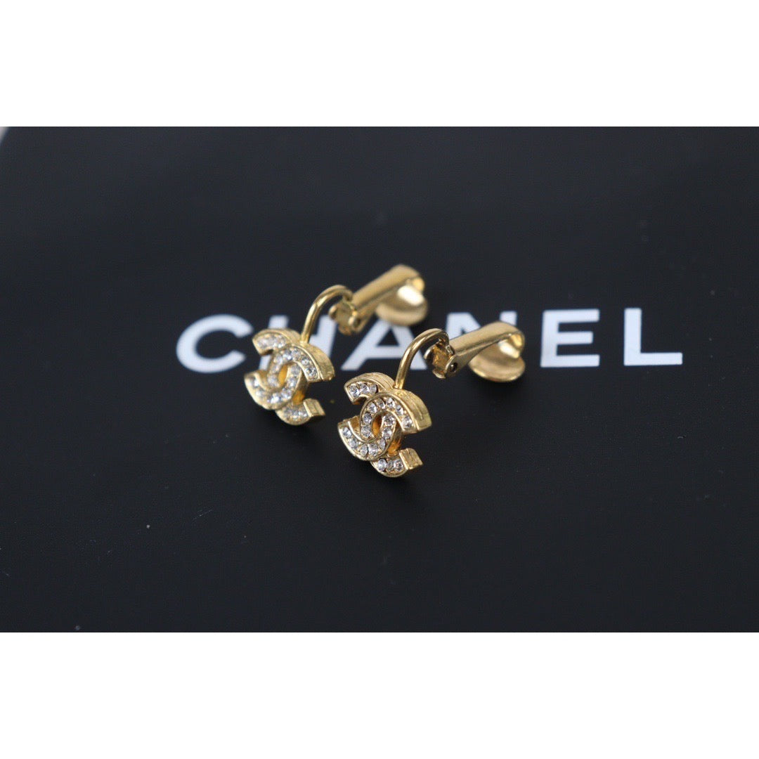 Rank A ｜CHANEL COCO Mark Diamond Vintage Earrings ｜23092624