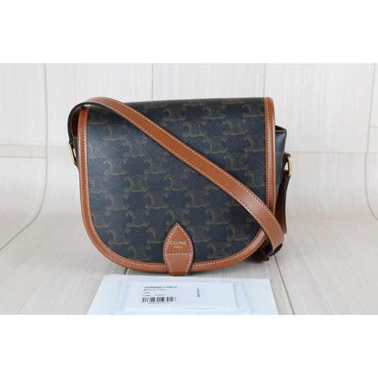 Very Good ( Rank A) ｜ CELINE Macadam Triomphe Cross Body Shoulder Bag Current Model｜S25102803