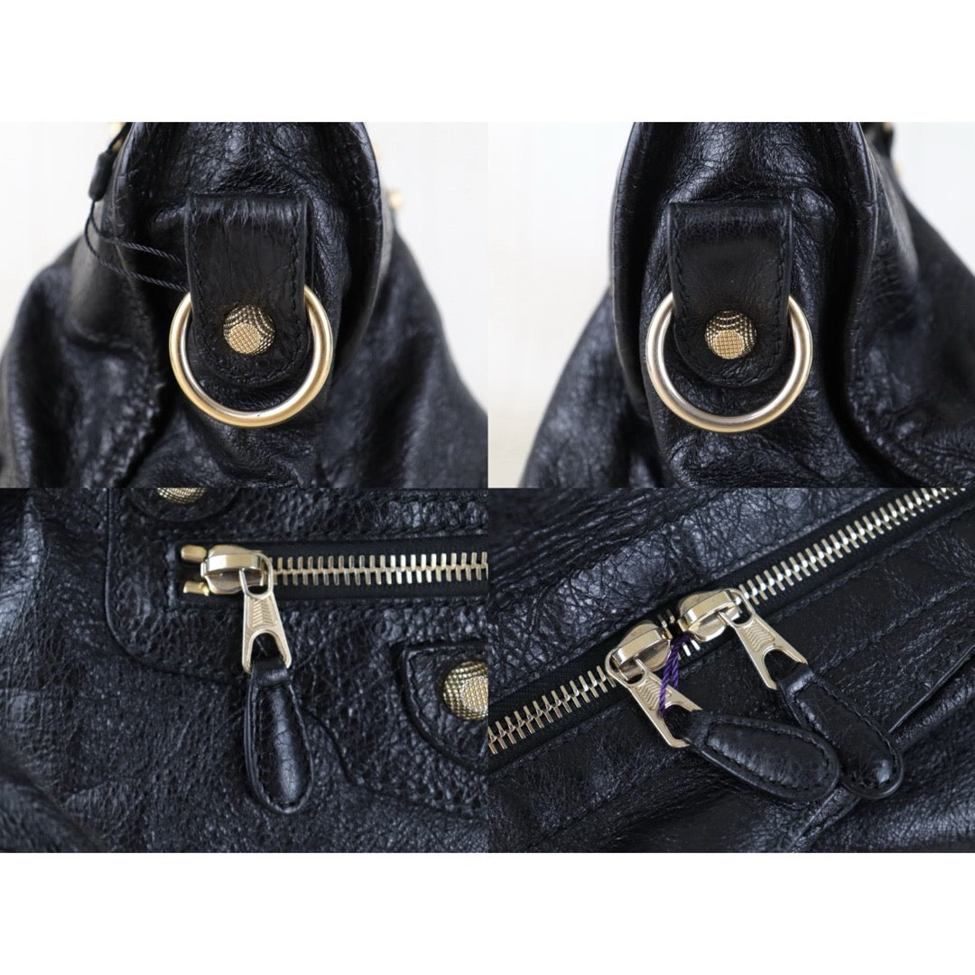 Official price: ¥440,000 JPY Include Entrupy Certificate of Authenticity｜Very Good ( Rank A)｜Balenciaga Chevre Leather Gaint Classic City Medium Black HandBag Shoulder Bag ｜Z26100207