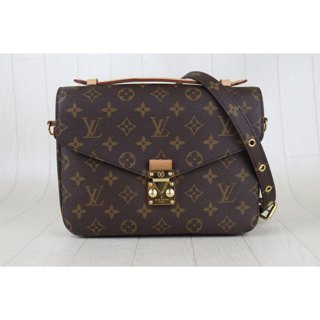 Include Entrupy Certificate of Authenticity｜Very Good ( Rank A)｜LV Monogram Pichette Metis ShoulderBag  ｜S26072538