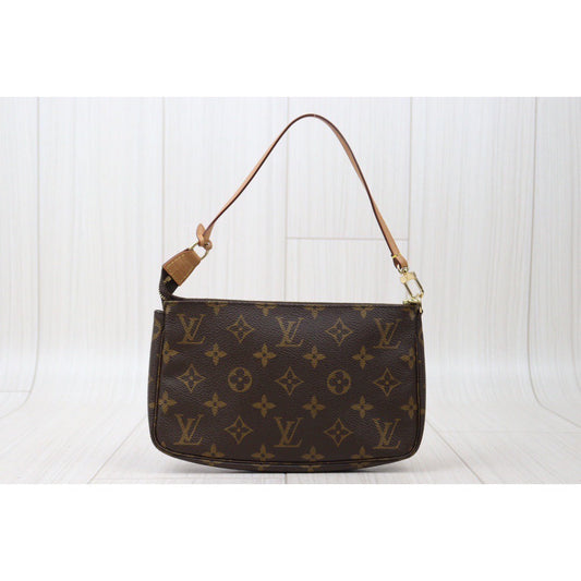 First installment 1/2｜Rank A ｜ LV Monogram Pochette Accessoires Vintage Model｜24052102