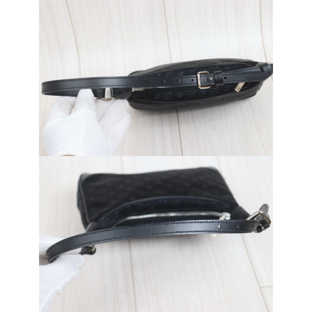 Include Entrupy Certificate of Authenticity｜Very Good ( Rank A) ｜Louis Vuitton Monogram  Satin  Little BoulognebMini Shoulder Bag ｜26093002