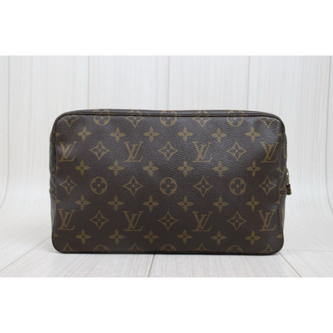 Include Entrupy Certificate of Authenticity｜Good ( Rank AB)｜ Louis Vuitton Truth Toilet 28 Monogram Makeup Pouch｜26081808